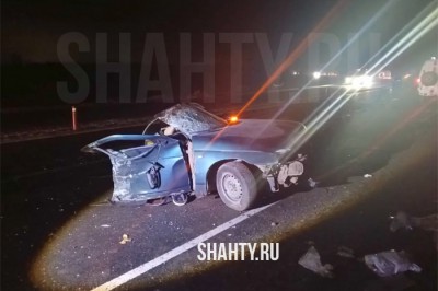 ВАЗ разорвало на части в Ростовской области: в ДТП погибли водитель и пассажир