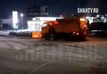 Обработали дороги в Шахтах противогололедными материалами: сделали 13 рейсов