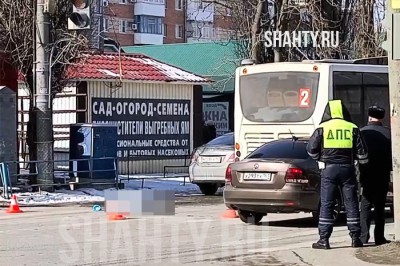 Автобус задавил женщину на пешеходном переходе рядом с рынком в Азове