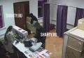 В Шахтах в ПВЗ «Вайлдберрис» утащили товар на 54 тысячи рублей