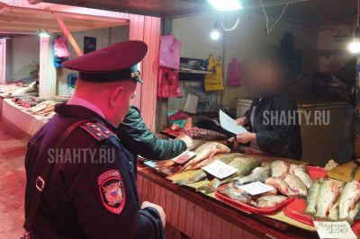 На городском рынке в Шахтах искали рыбу без ветеринарных документов