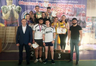 7 медалей привезли в город Шахты с областного турнира по гиревому спорту
