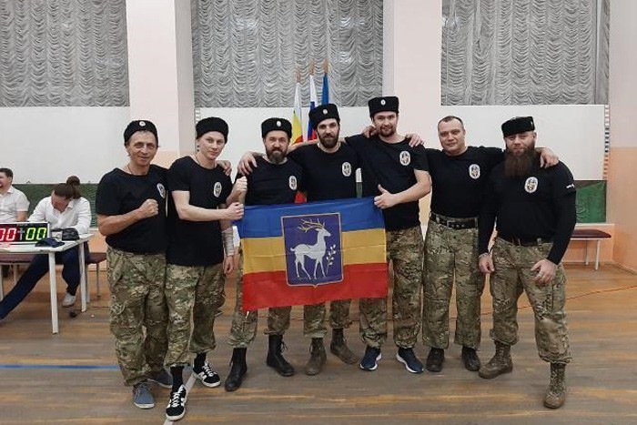 Казаки города Шахты стали призерами в спортивном ножевом бою