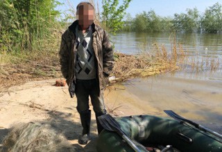 Рыбаки с сетями попались полицейским — лишились лодок и получат по 2 года в Ростовской области [Фото]