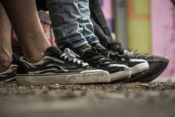 Подростки напали на женщину-почтальона, чтобы завладеть пенсиями