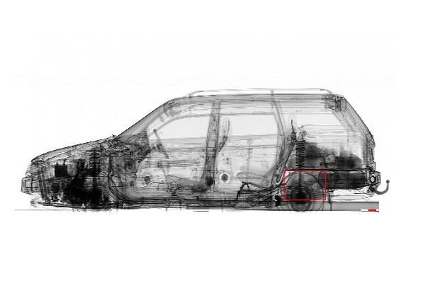 Украинец спрятал в бензобаке косметику — задержан на границе в Новошахтинске