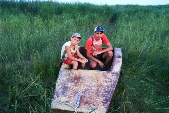 Спасли детей, оказавшихся на лодке без весел в Таганрогском заливе