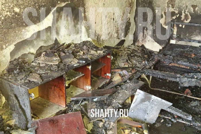 Погиб 39-летний мужчина в Гуково, куривший в квартире