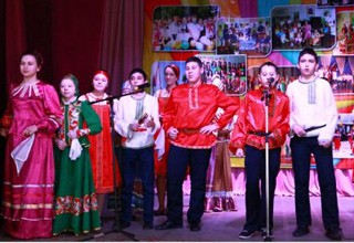 В г. Шахты 75 ребят показали «Народный вокал» на фестивале в ГДДТ