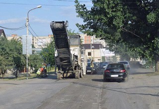 В г. Шахты начали ремонтировать улицу Делегатскую рядом с Хабарова [Фото]