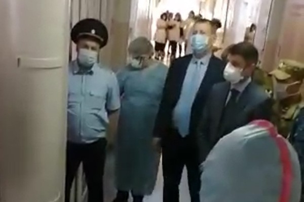 В г. Шахты зреет бунт в общежитии — карантин в обсерваторе продлили еще на 14 дней