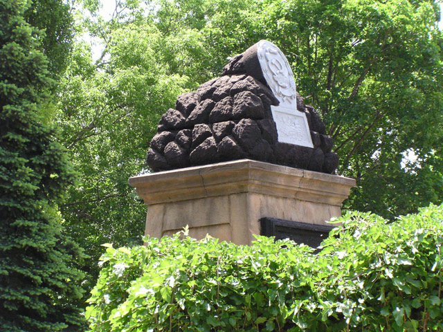 Памятник шахтерам - Шахты