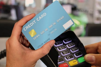 Девушка познакомилась в соцсетях с мужчиной и потеряла 128 тысяч рублей