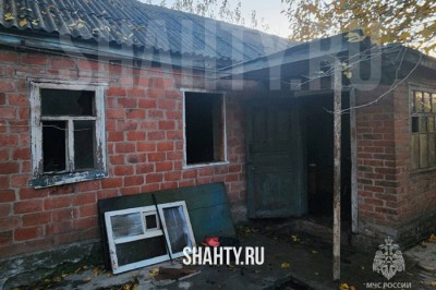 Женщина вдохнула едкий дым и не смогла выбраться из дома в Ростовской области