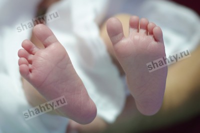 Разбился годовалый малыш, выпав с 9 этажа многоквартирного дома в Ростовской области
