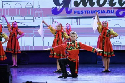 Хореографический ансамбль г. Шахты «Калинка» стал лучшим на конкурсе «Уральская звезда»