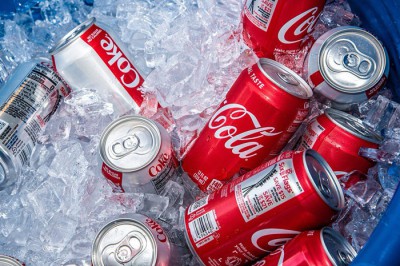 Под Ростовом продавали бодягу в бутылках и банках с этикетками Coca-Cola