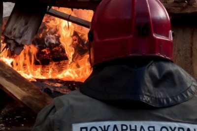 В г. Шахты едва не погибла подвыпившая пара при пожаре
