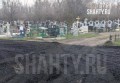 В Шахтах отсыпали дороги на Владимировском кладбище