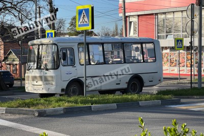 В Шахтах на «Красную горку» будет курсировать автобус и перекроют улицу Маяковского