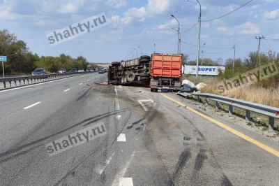 Погиб водитель Камаза, столкнувшись со Scania на трассе М-4 «Дон» в Ростовской области