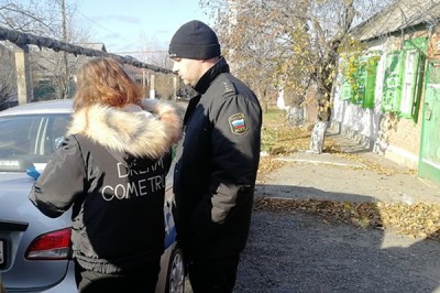 В г. Шахты к 15 горожанам домой пришли приставы