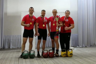 Спортсмены из г. Шахты завоевали награды на турнире по гиревому спорту