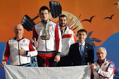 Иван Саламатин из г. Шахты стал победителем Первенства Европы по тяжелой атлетике