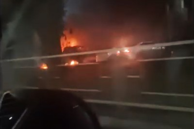 В Шахтах в центре подожгли Toyota Land Cruiser