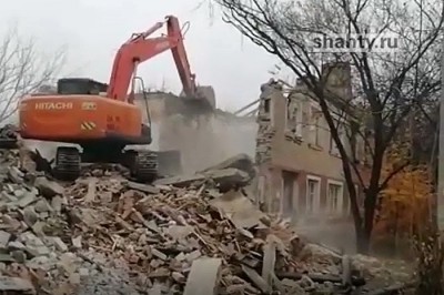 В Шахтах снесли 9 аварийных домов за несколько месяцев