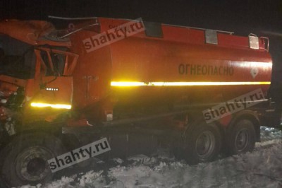 Погибли двое водителей на трассе  Ростов — Новошахтинск: МАЗ протаранил бензовоз
