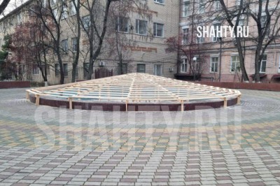 В Шахтах законсервировали фонтан на Арбате