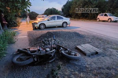 Пострадали подростки на мотоцикле в ДТП в Красюковке под Шахтами