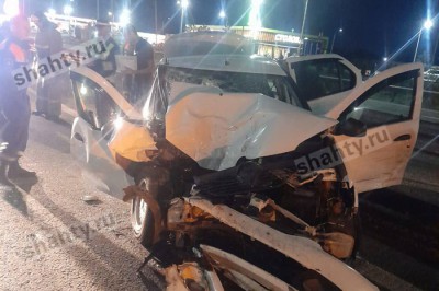 Рядом с Шахтами столкнулись четыре иномарки на трассе М-4 «Дон»: пострадал 16-летний пассажир