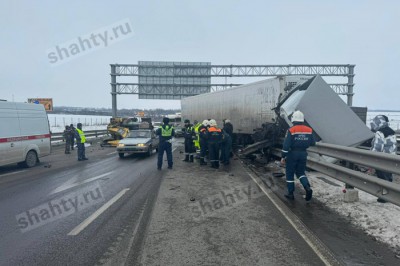 Погиб водитель экскаватора на 1024-м км трассы М-4 «Дон» в Ростовской области