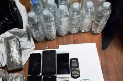 Неудачливый житель г. Шахты в пятницу 13-го был задержан с алкоголем и телефонами