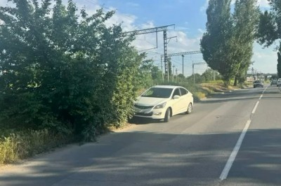 В г. Шахты в переулке Новочеркасском под машину попал подросток на велосипеде