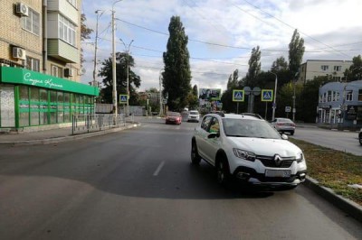 В Шахтах автоледи сбила пешехода около перекрестка улицы Советской и Комиссаровского