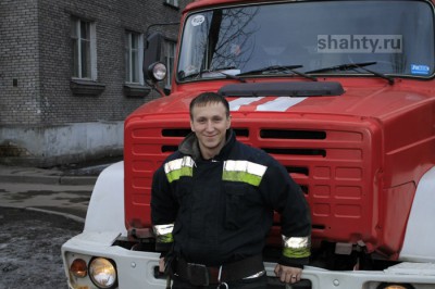 Пожарный из Шахт Илья Белецкий погиб во время пожара на Невской мануфактуре