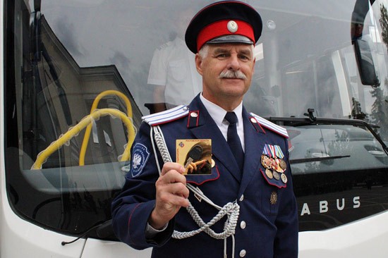 Шахтинский кадетский корпус получил новый автобус