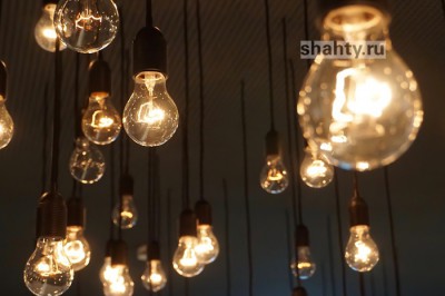 Отключат свет в Шахтах в понедельник на 36 улицах: график отключения
