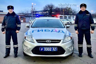 Инспекторы ДПС помогли беременной вовремя добраться до роддома в Ростовской области