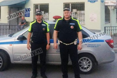 Инспекторы ДПС помогли роженице добраться до роддома в Ростове