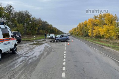 На дороге Шахты — Новочеркасск столкнулись кроссовер Chevrolet и Kia Rio: пострадали пассажиры