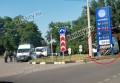 В Шахтах «Газель» протаранила рекламную стойку АЗС на дороге Центр — Артем