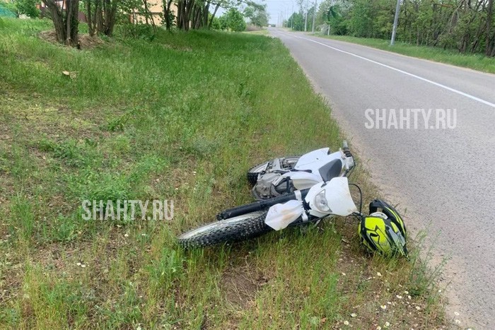 Школьник на мотоцикле сбил инспектора ГИБДД в Ростовской области