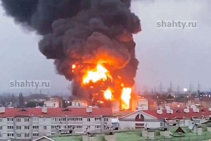Нанесен удар с вертолетов Украины по нефтебазе в российском Белгороде: Видео