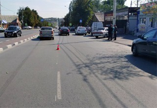 «Логан» сбил женщину-пешехода на ул. Советская в г. Шахты