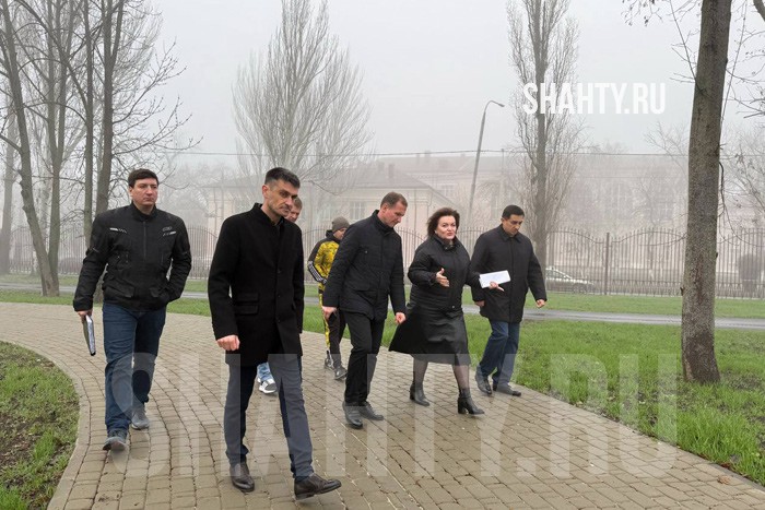 В Шахтах нашли нарушения при реконструкции Александровского парка