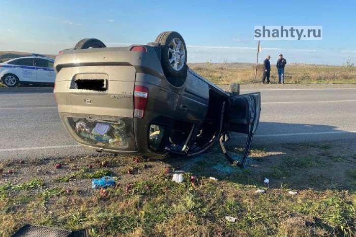 Погибла пассажирка в перевернувшемся Hyundai Matrix под городом Гуково